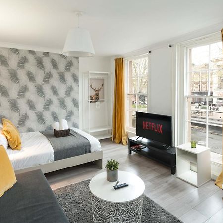 Private Double Room Shared Bathroom Near City Centre Londres Exterior foto