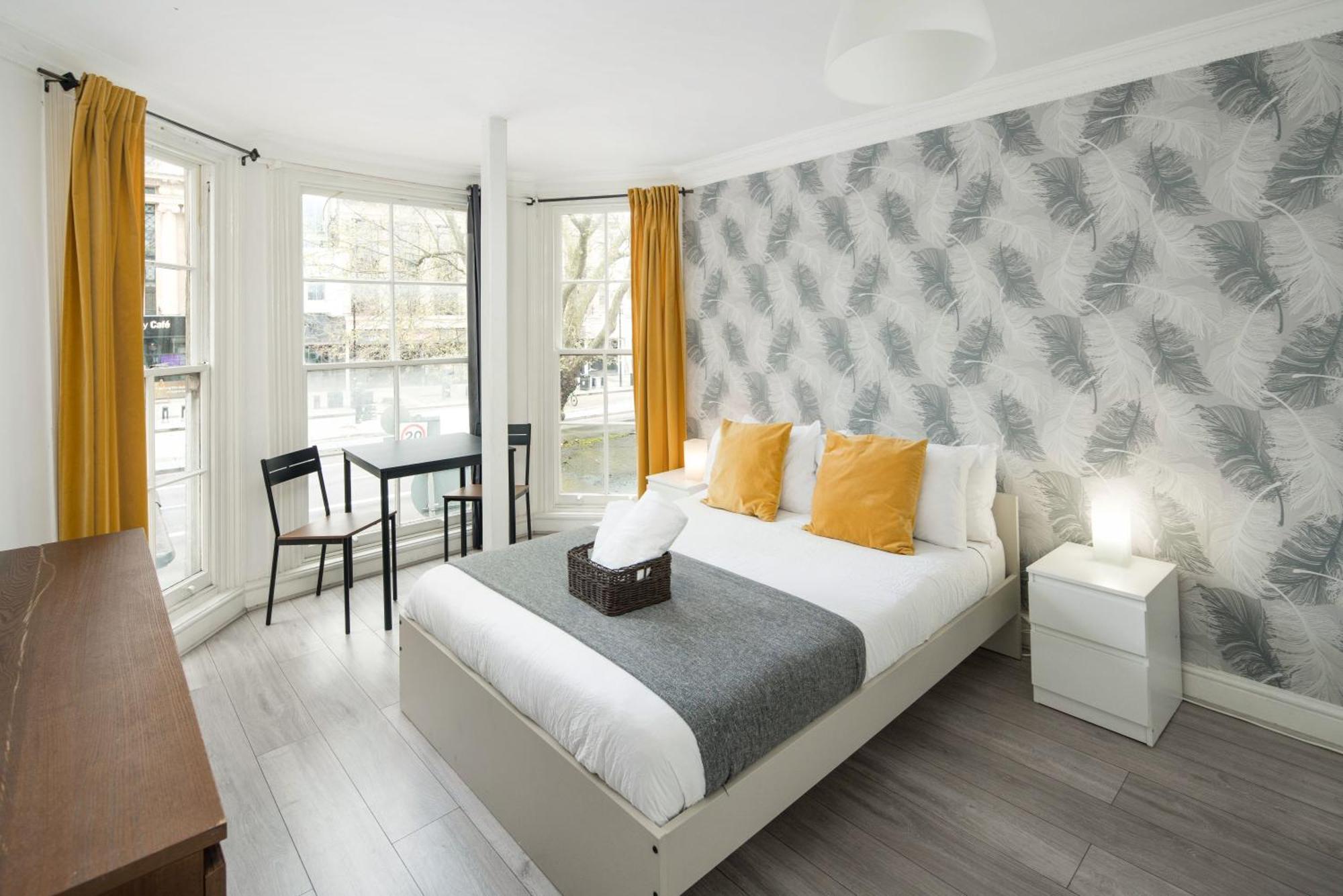 Private Double Room Shared Bathroom Near City Centre Londres Exterior foto