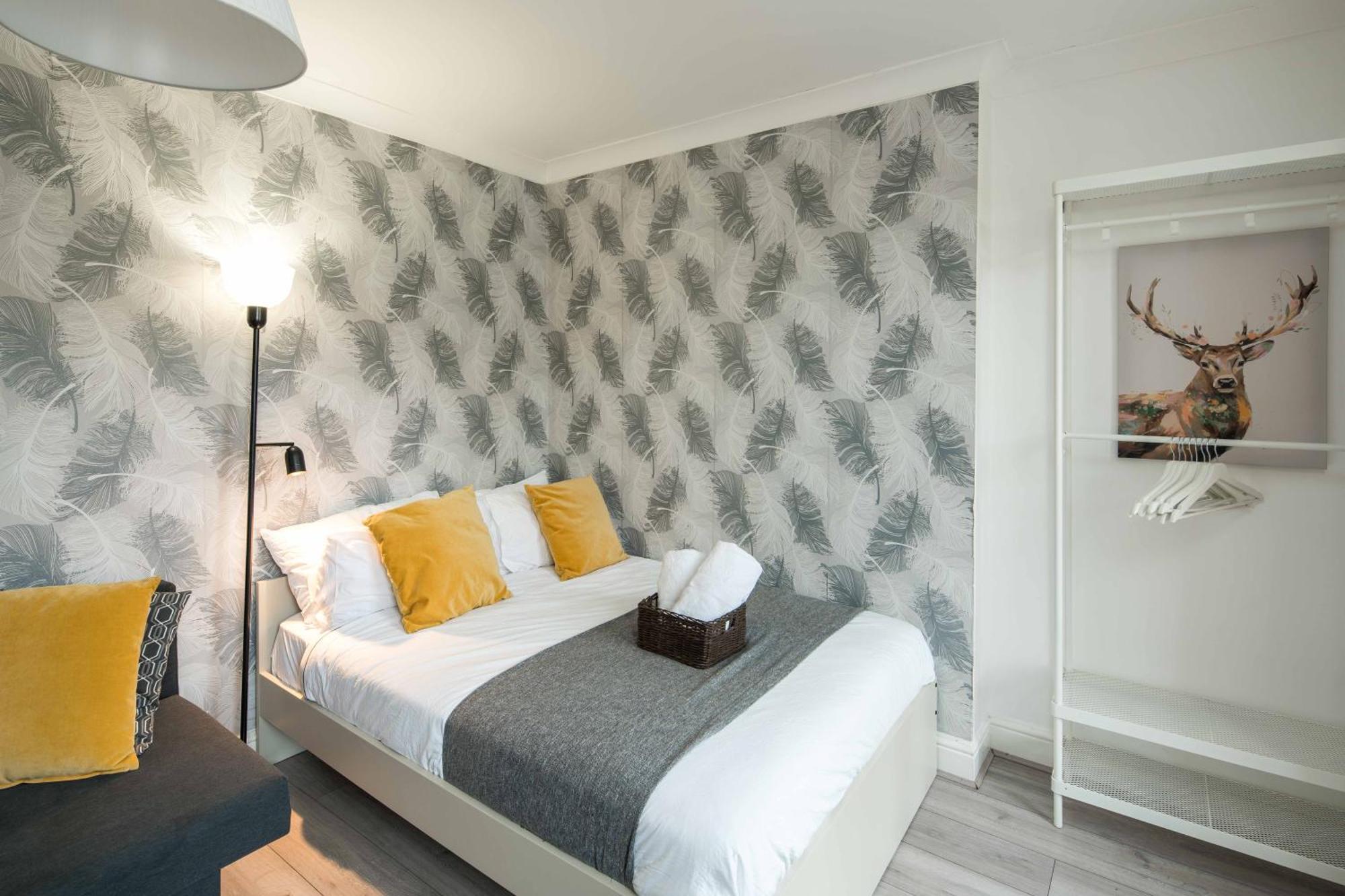 Private Double Room Shared Bathroom Near City Centre Londres Exterior foto